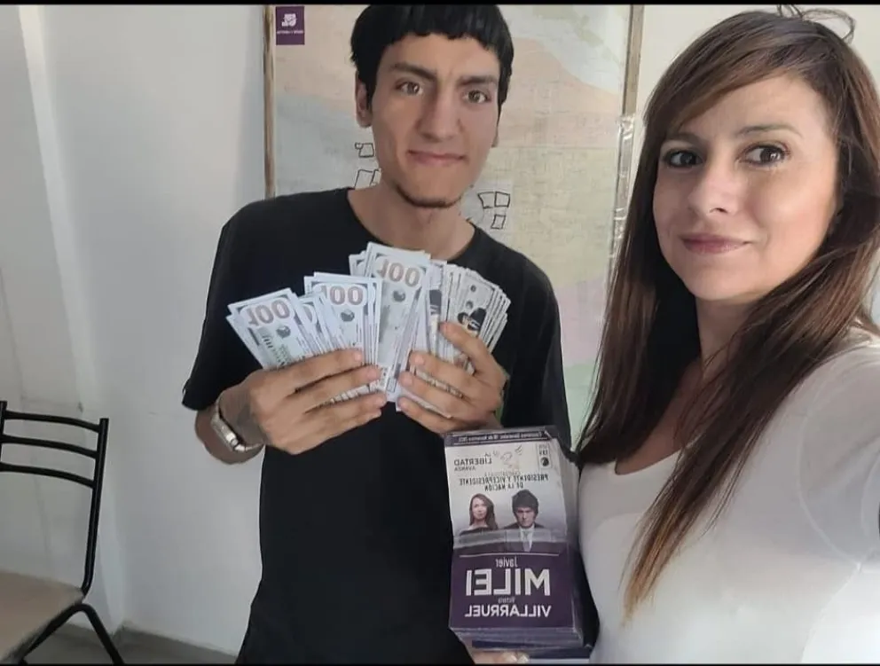 Inédito: dos agrupaciones se anotaron como La Libertad Avanza y se viene una puja legal por el nombre