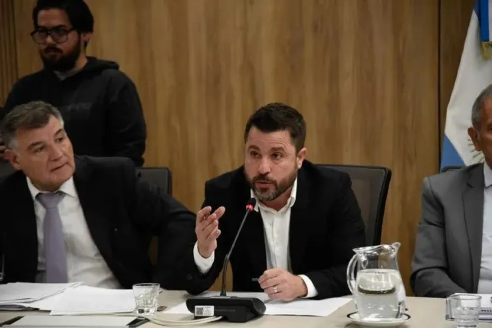 El Gobierno llegó a un acuerdo por la reforma laboral y podría haber dictamen de la Ley Bases