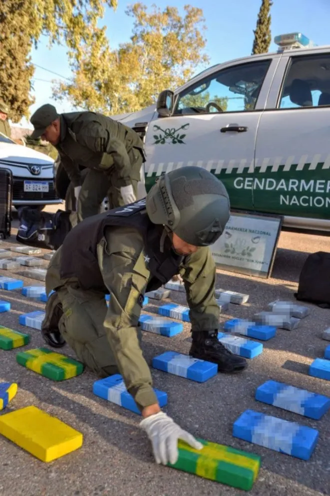 Un imputado dijo que fue presionado por sus cómplices y habrá juicio por el secuestro de 76 kilos de cocaína