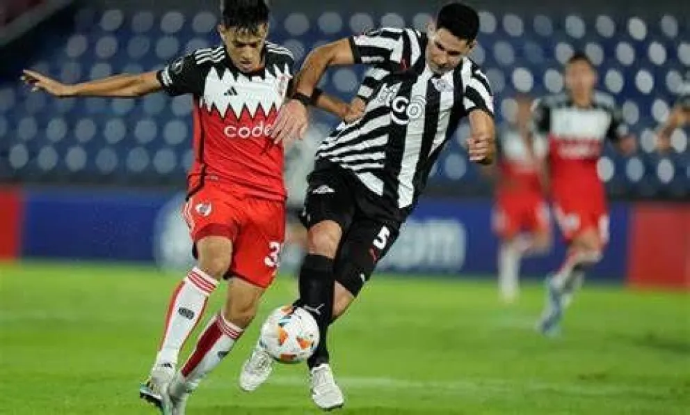 River le ganó a Libertad en Paraguay y conservó el puntaje ideal