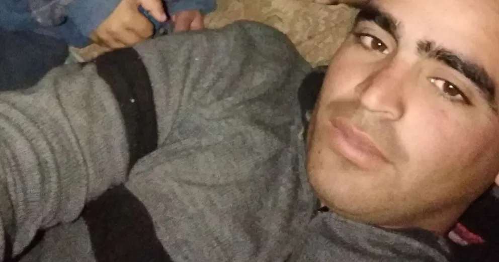 Tuvo una pelea, se fue a su casa pero se empezó a sentir mal y murió cuatro días después 