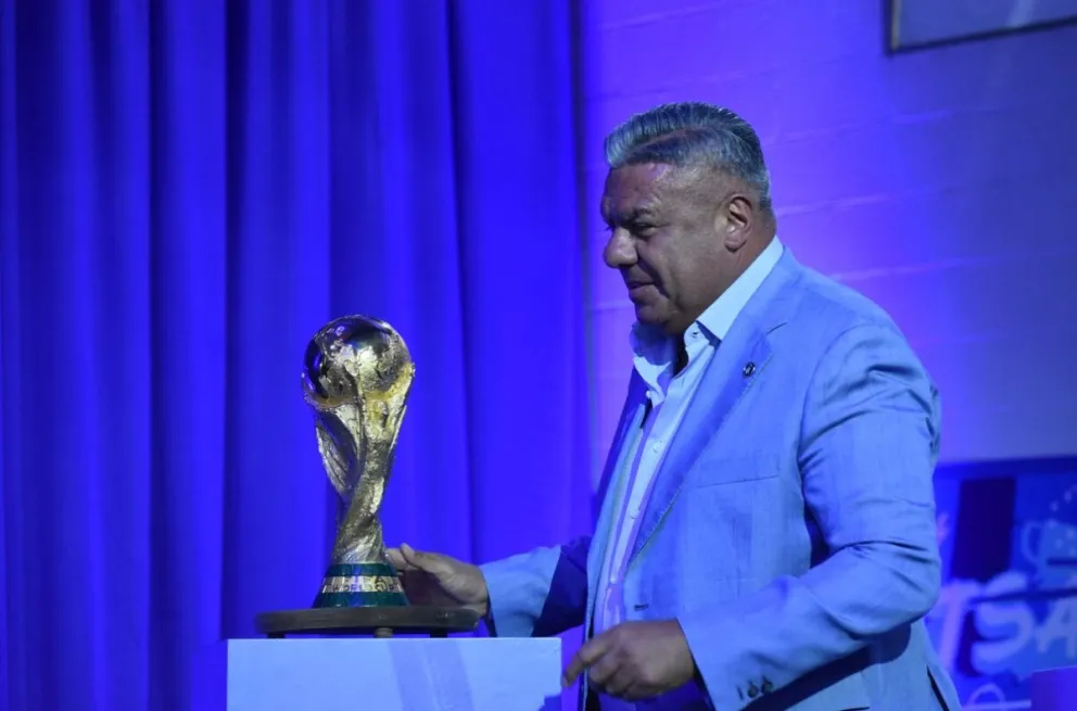 Sobreseyeron a 'Chiqui' Tapia en la causa por los amistosos de la Selección