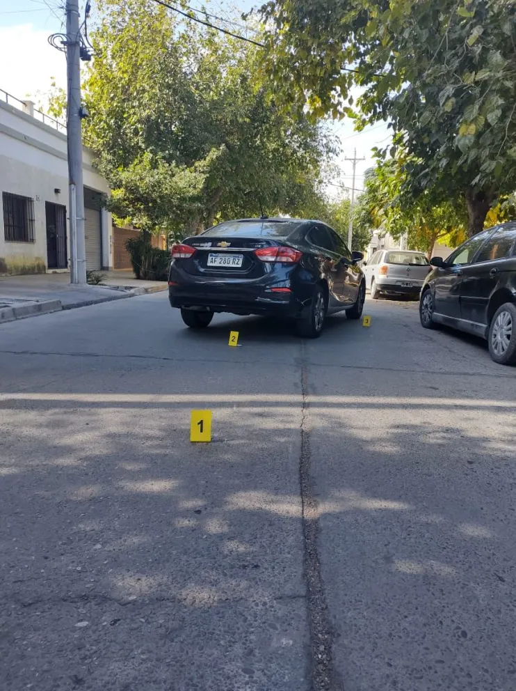 Nene de 3 años cruzó corriendo la calle y fue atropellado por un auto: quedó internado en observación