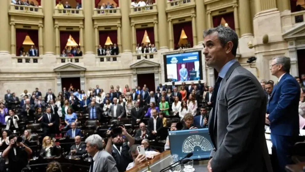 Comenzó el debate en Diputados de la nueva Ley Bases y ya hubo cruces de alta tensión