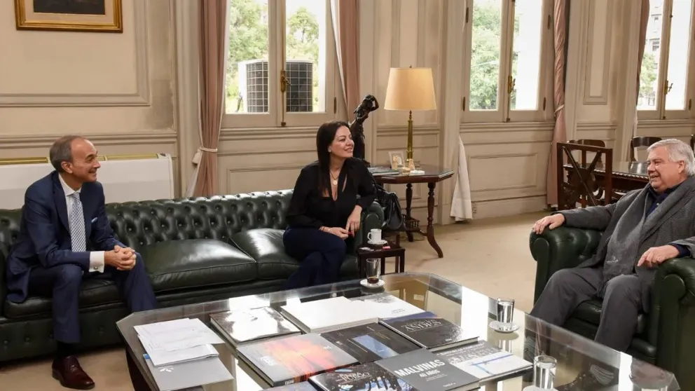 Pettovello y el rector de la UBA se reunieron para reencauzar la relación