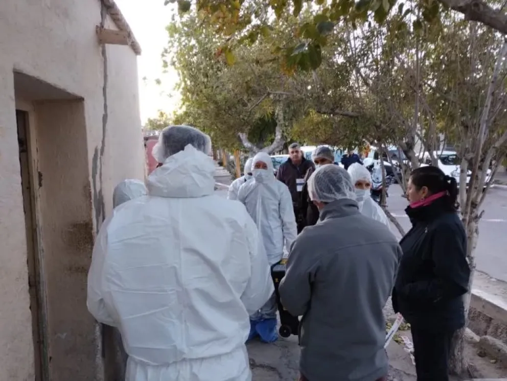 Crimen de Santa Lucia: el presunto asesino estuvo en la casa de la víctima después del hallazgo y no descartan la participación de otra persona