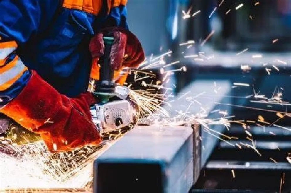 La OCDE afirmó que la Argentina sufrirá una fuerte recesión en 2024