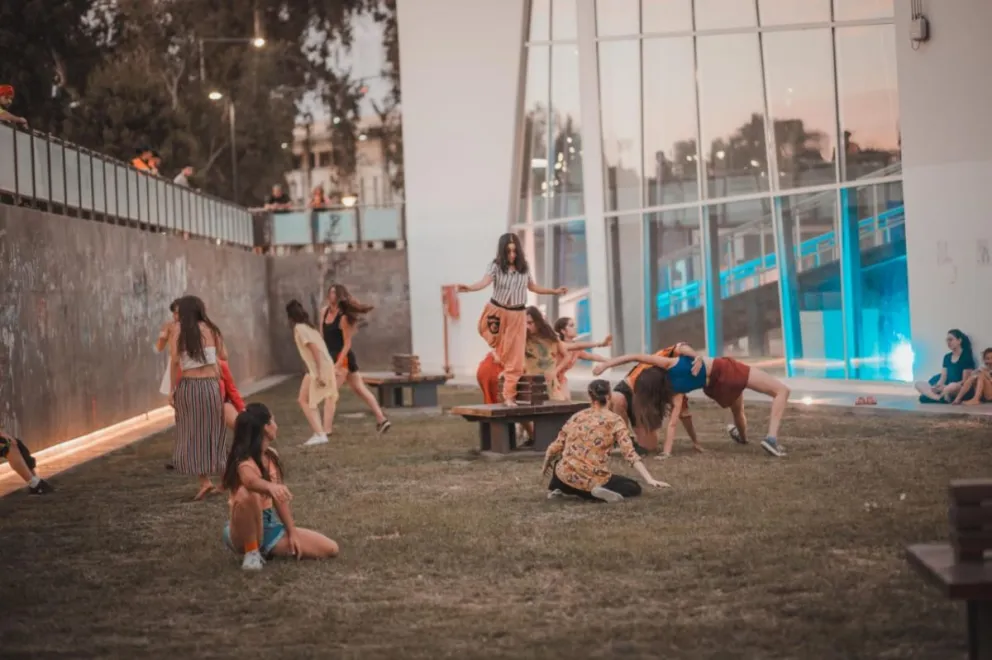 “Ensayo sobre tu mirada” se presentará con su propuesta en el Teatro del Bicentenario