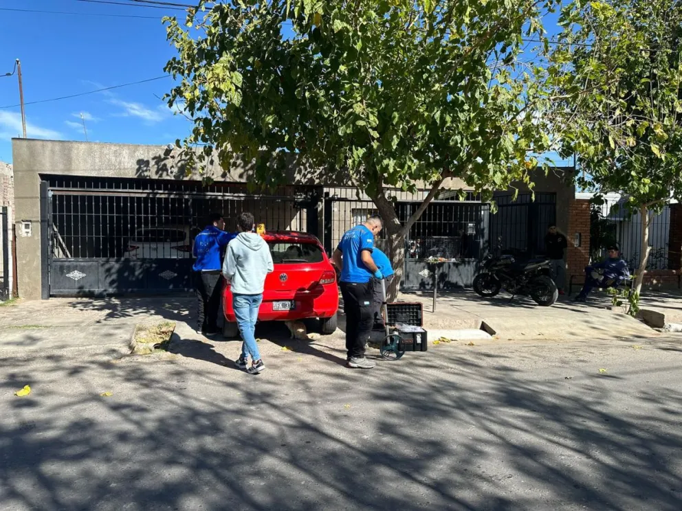 Un sujeto disparó contra una casa, un auto y está prófugo