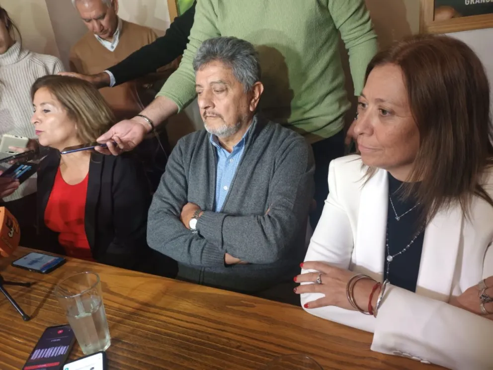 Gremios destacaron el aumento del básico docente, pero lo bajarán a las bases y apuntan a subirlo un poco más