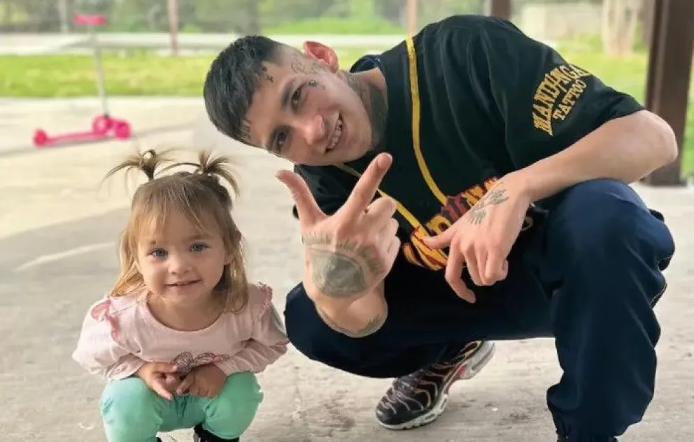 La hija de L-Gante tiene dengue y está internada en el Hospital Garrahan