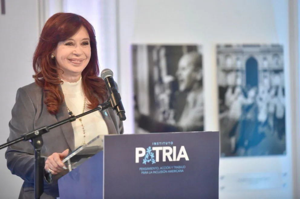 Mientras en San Juan celebran el RIGI, CFK dice que es el "estatuto legal del coloniaje del siglo XXI"