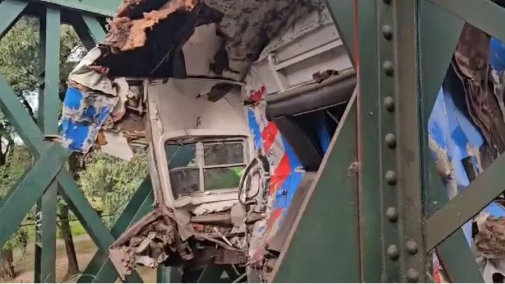 Chocaron dos trenes en Palermo: trasladaron a 16 heridos y decenas de personas fueron atendidas en el lugar