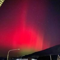 Una tormenta solar desata auroras australes en Ushuaia y la Antártida