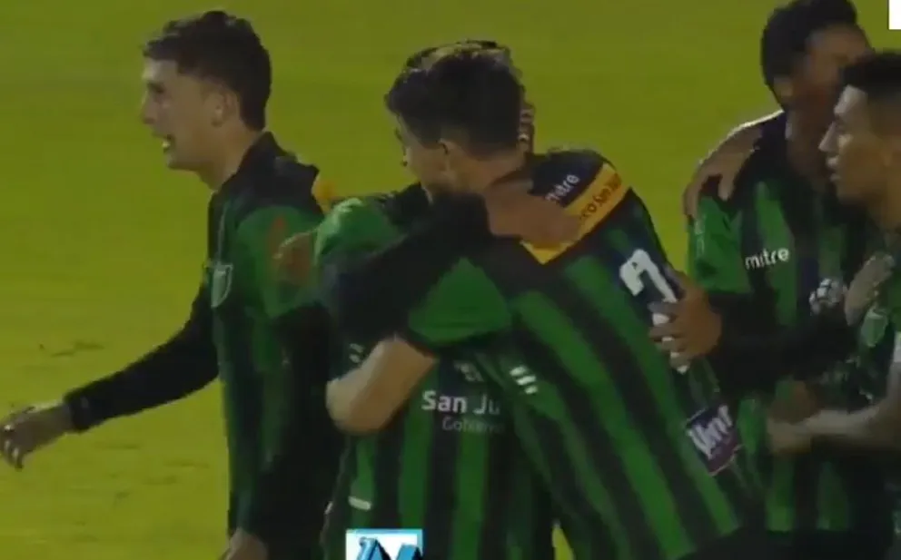 Triunfazo de San Martín en tiempo de descuento para subirse a la punta del campeonato