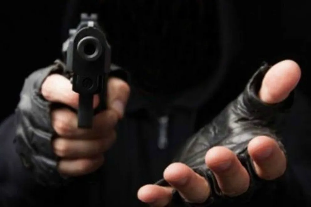 Dos encapuchados le robaron a una mujer que fue condenada por vender droga en Chimbas 