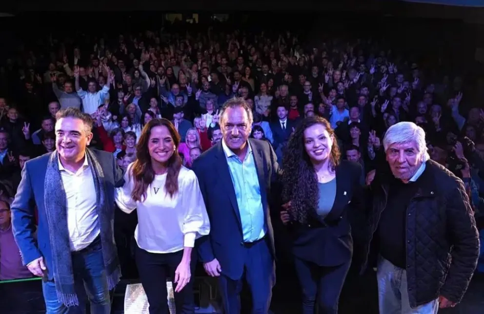 Una ex dirigente aliada de Scioli, lo atacó con una frase desafortunada: "No lo podemos cag... a trompadas porque le falta una mano"