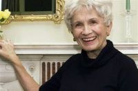 Murió la escritora canadiense Alice Munro, Nobel de Literatura en 2013