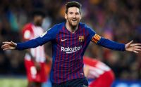Casi un millón de dólares, por la servilleta donde Messi 'prometió' fichar con el Barcelona