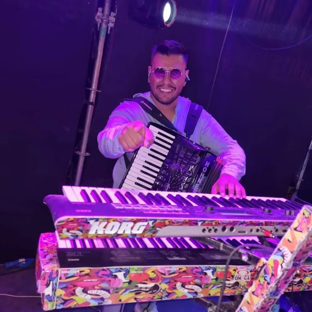 Omega anunció que suspende su show por duelo