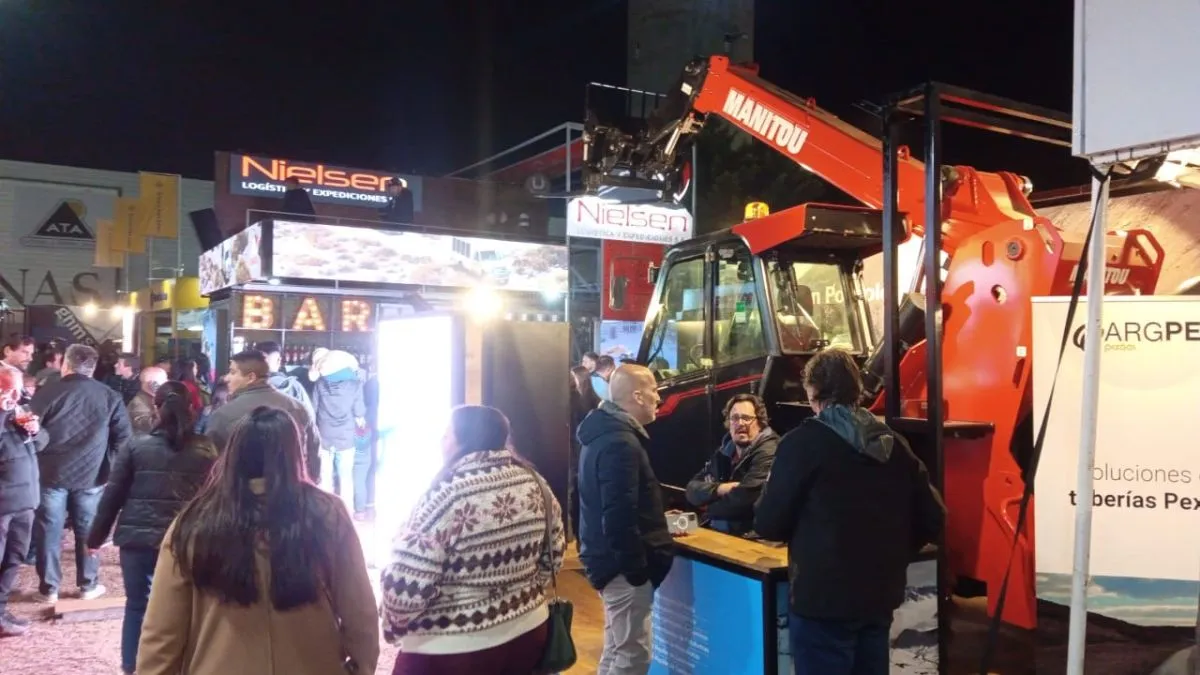 300
