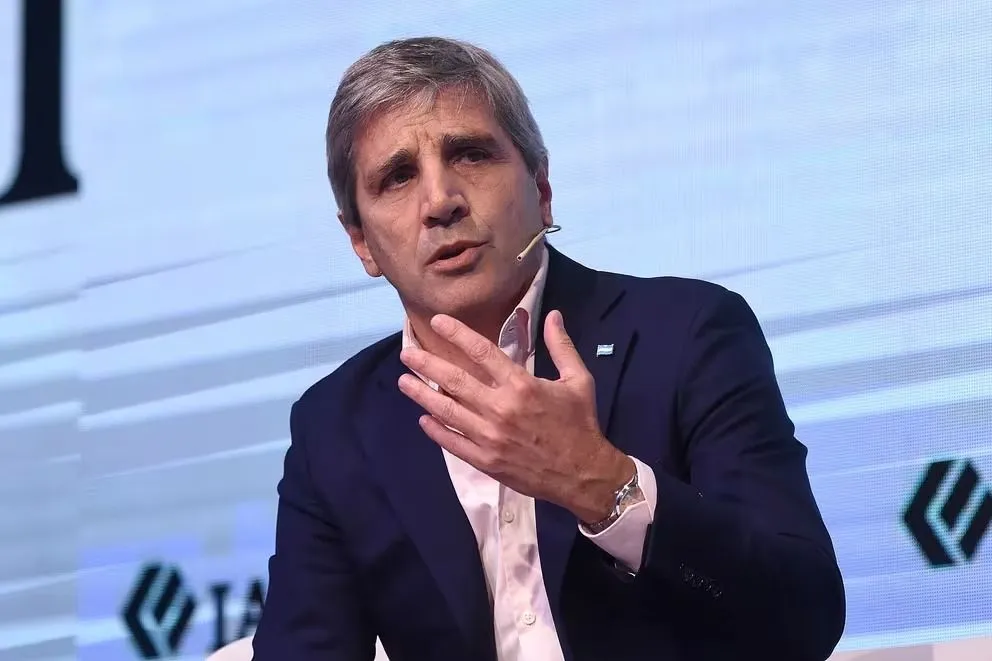 Escaló el dólar y el Gobierno les pidió a los bancos que suban la tasa de los plazos fijos 