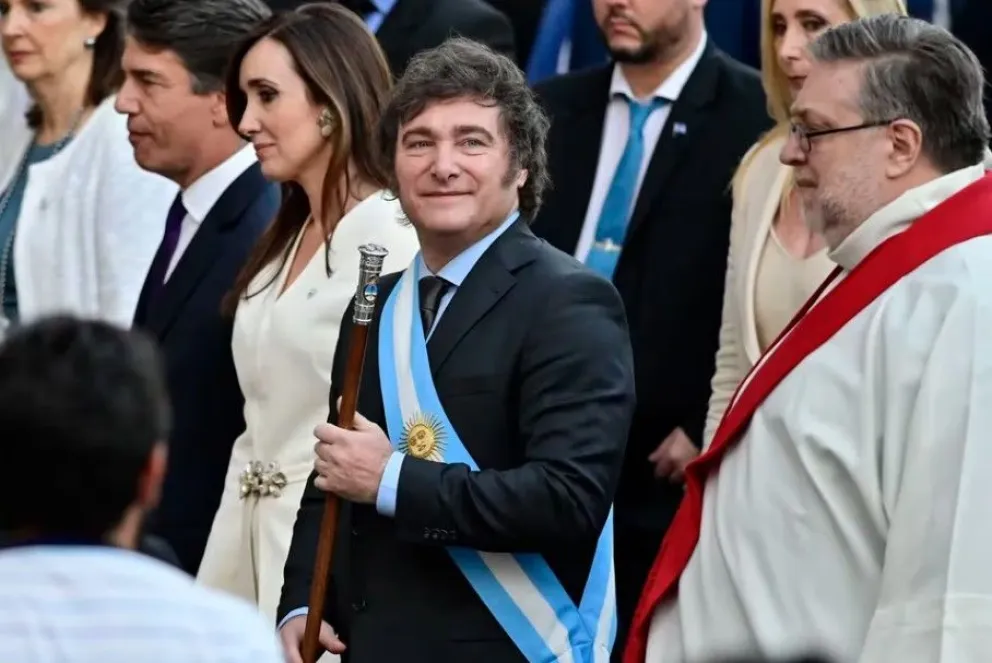 En La Rural, Milei anunció que eliminará las retenciones al campo, el Impuesto País y levantará el cepo cambiario