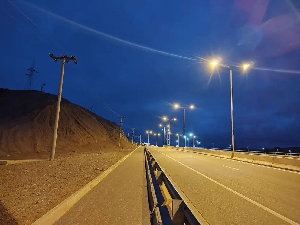 La falta de luz solar y el intenso frío complican aún más la búsqueda de la joven alemana