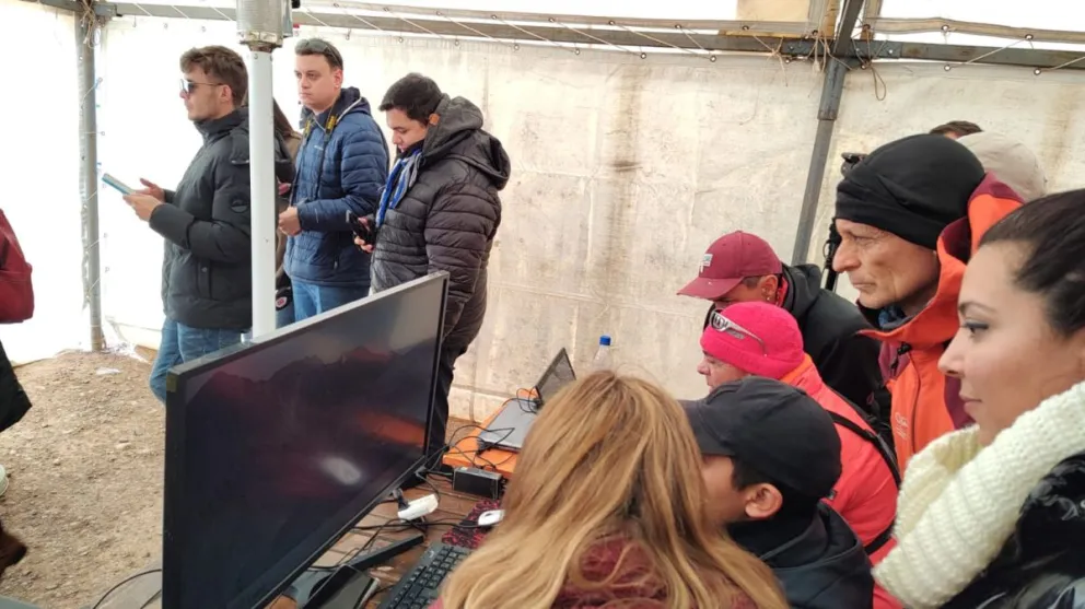 Un dato da aliento a los rescatistas, la familia de Julia dice que tenía experiencia haciendo trekking