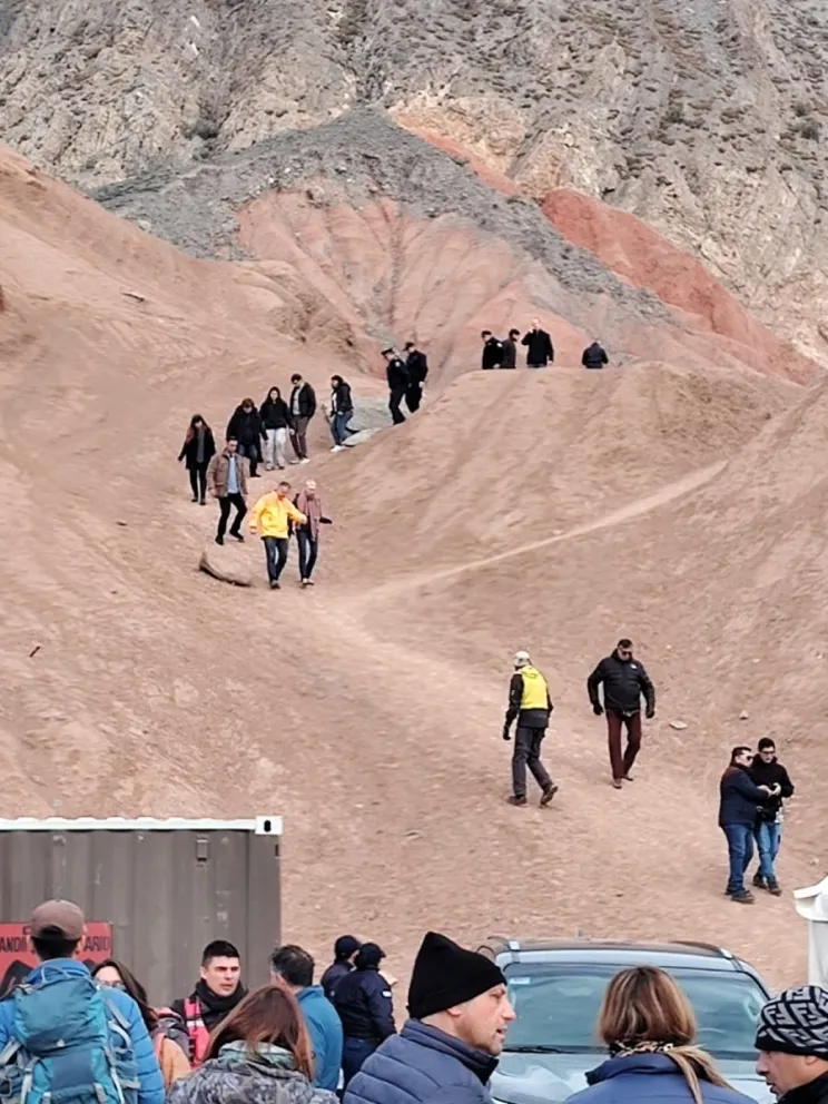 La familia de Julia pidió hacer el mismo recorrido que su hija en el Cerro Tres Marías 