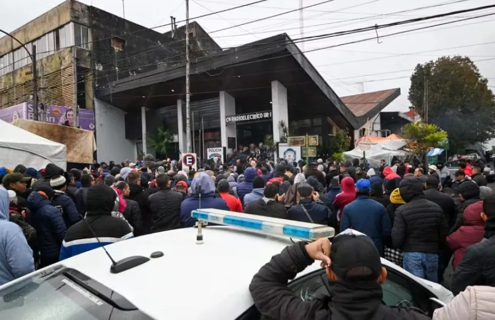 Alcanzaron un acuerdo en Misiones y los policías levantaron la protesta tras días de tensión