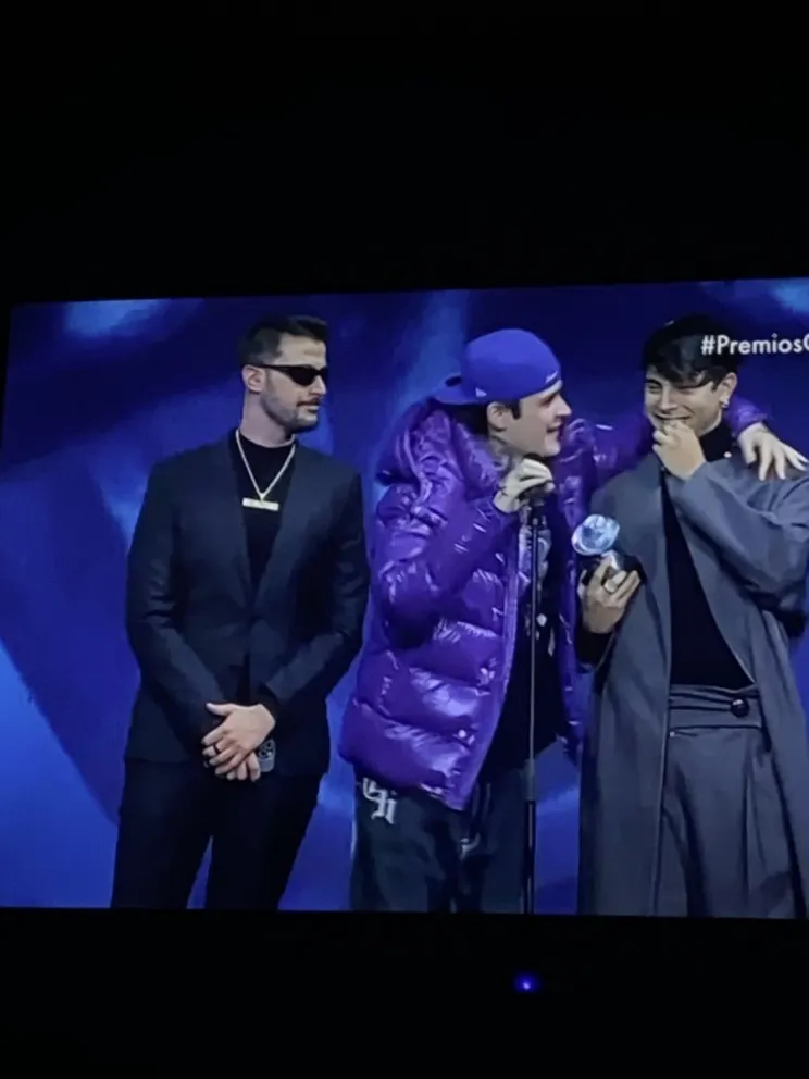 Diego Leuco protagonizó un insólito momento en los Premios Gardel que se volvió viral