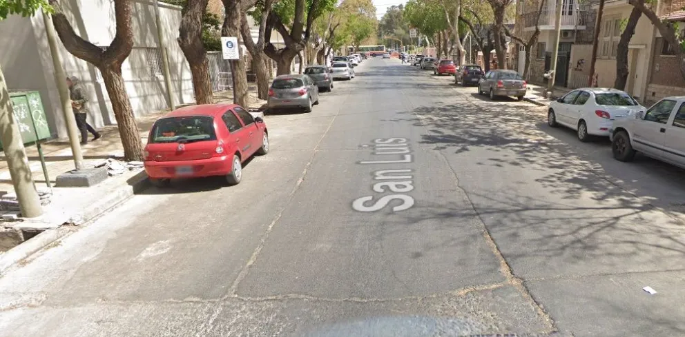 Una pareja robó una moto y fueron sorprendidos por la Policía: ella escapó, él fue detenido 