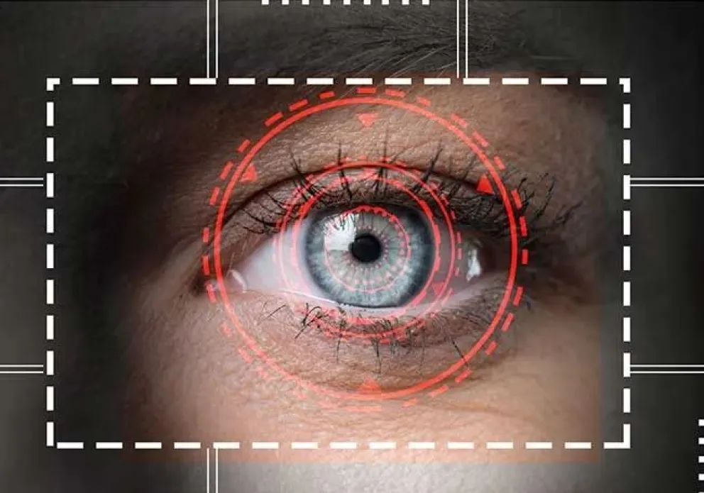 Escaneo el iris: especialista sanjuanino recomienda no hacerlo y pone en duda el uso de la base de datos