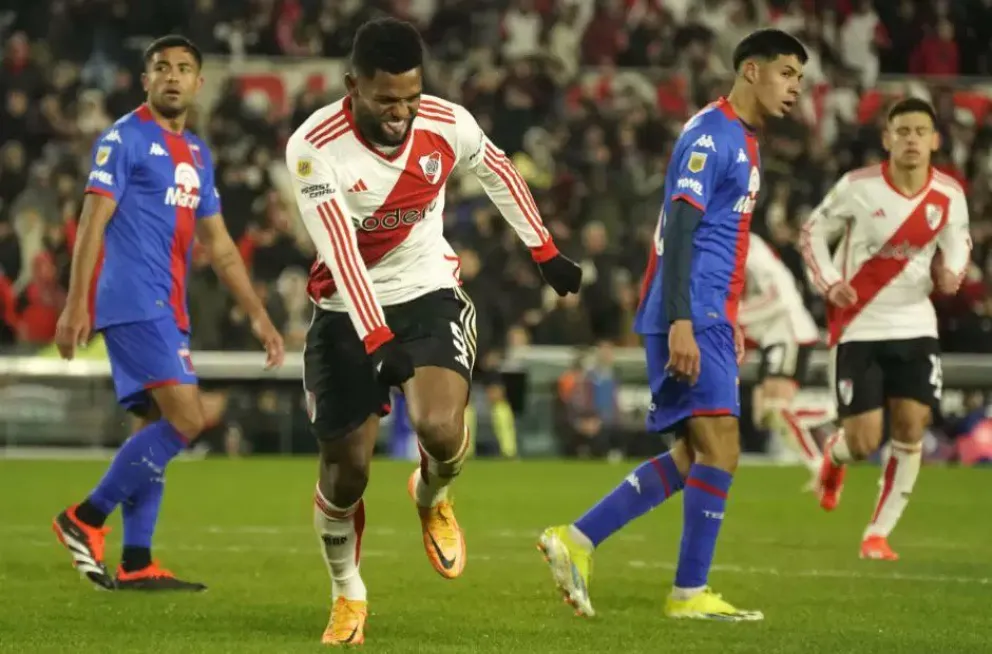 River venció a Tigre con tres de Borja