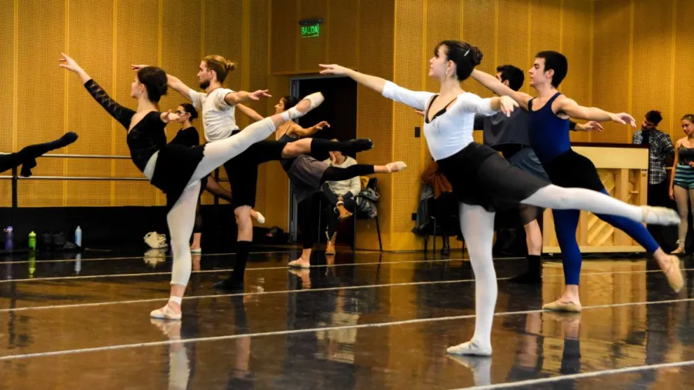 Dictarán un seminario de danza para alumnos del Teatro Bicentenario