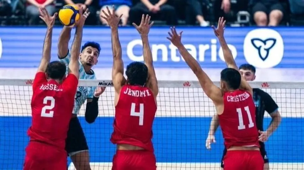 Vóley: Argentina perdió contra Estados Unidos por 3 a 0 