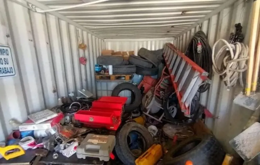 Foto de cómo quedó el container. (Tiempo de San Juan)