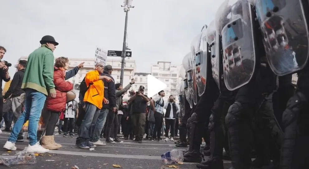 300