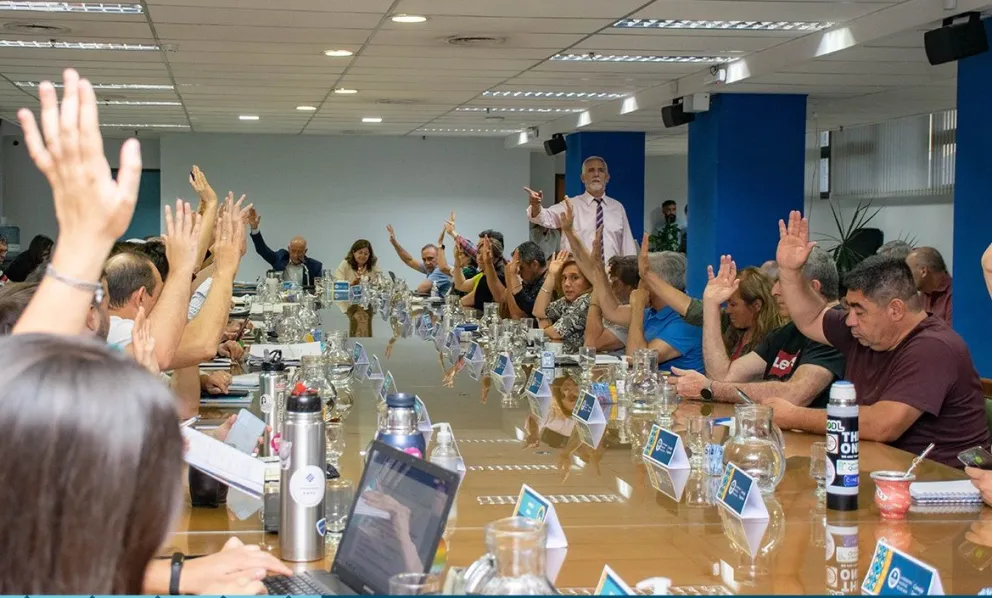 Miradas. El Consejo Superior aprobó fuertemente la creación de la Oficina por la Igualdad de Género y la paridad en cargos electivos. Ahora, en la denuncia por acoso sexual, hubo acusación de actuación corporativa a favor de un decano.