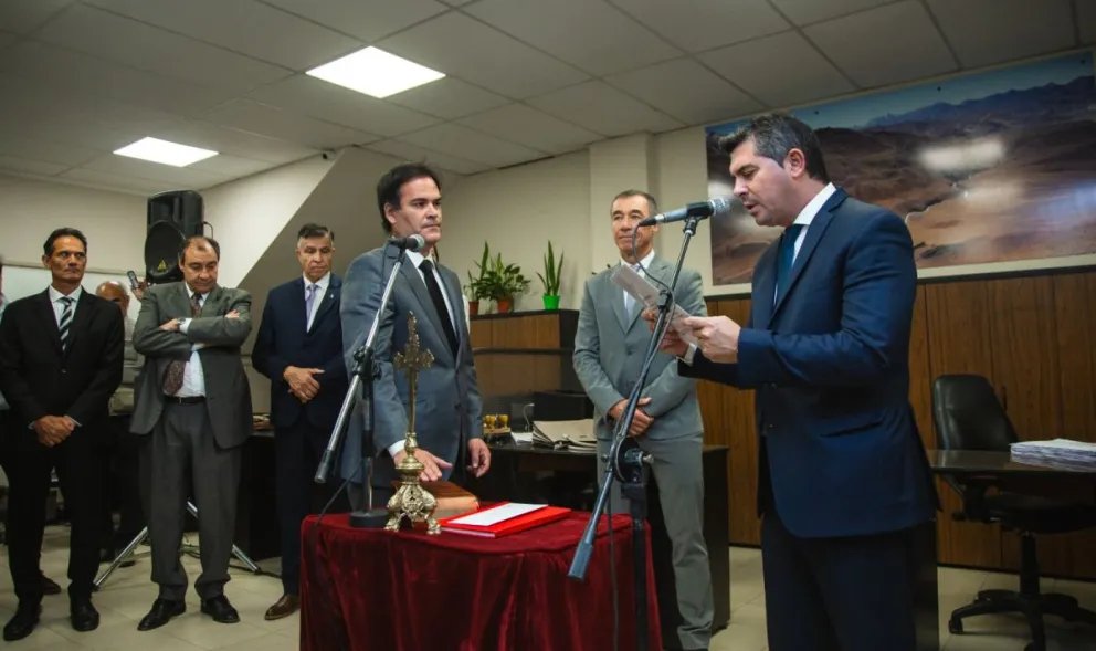 Juramento. Sebastián Dávila asumió como fiscal de Estado Adjunto en diciembre del año pasado, en reemplazo de Gastón Orzanco. Quedó al frente del organismo por la renuncia previa de Jorge Alvo.