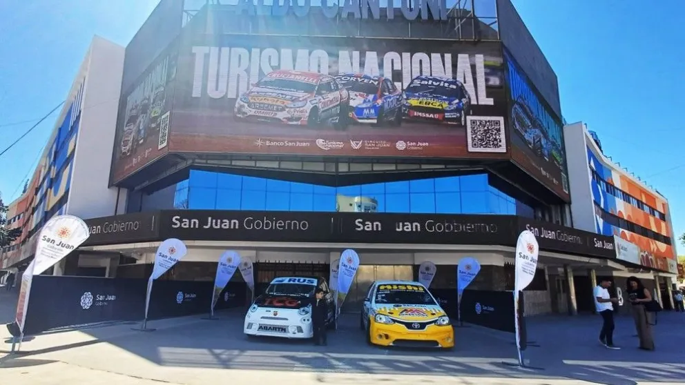 En sociedad. La décima fecha de la temporada del Turismo Nacional tuvo su presentación en el Aldo Cantoni.