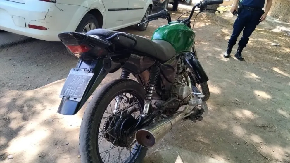 Un siniestro vial entre un automóvil y una moto en Caucete.