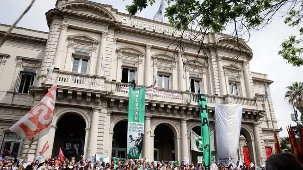 El Gobierno dio marcha atrás y asegura que no cerrará el hospital de salud mental Laura Bonaparte