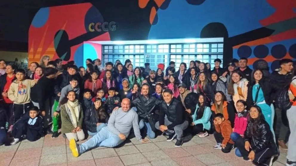 Delegación. Las representantes sanjuaninos, en la previa al viaje a Córdoba para competir en una nueva edición del Campeonato Nacional de Malambo Femenino.