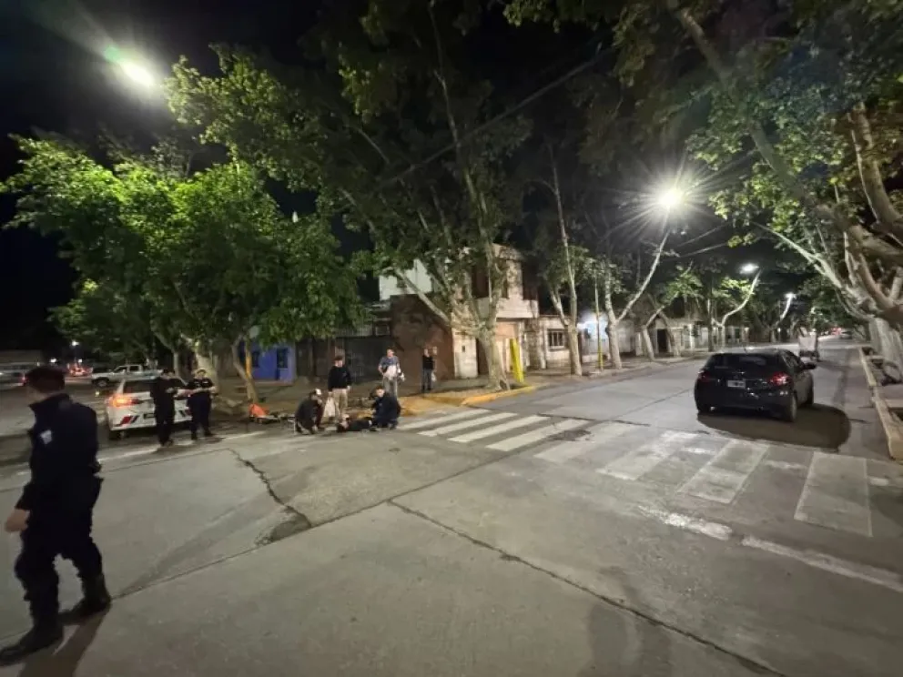 Producto de un choque en el microcentro sanjuanino, un ciclista terminó en el hospital