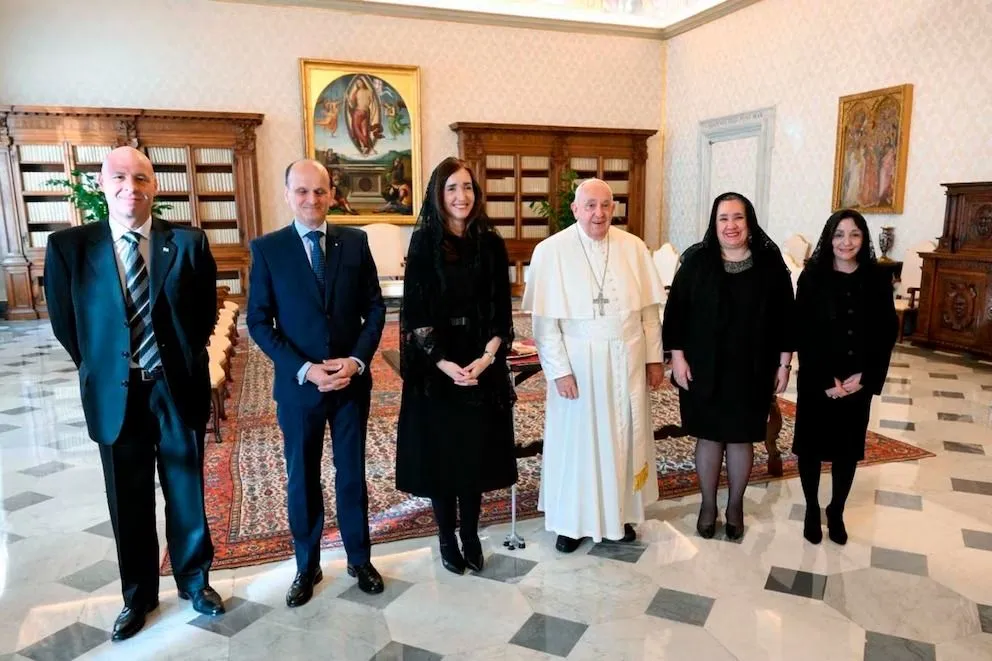 Victoria Villarruel y el Papa Francisco se reunieron en el Vaticano 