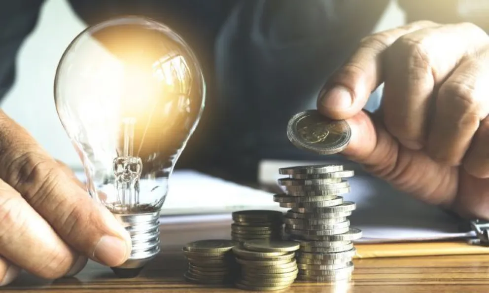 Gobierno de Milei pospuso una audiencia pública sobre aumento de tarifas eléctricas.