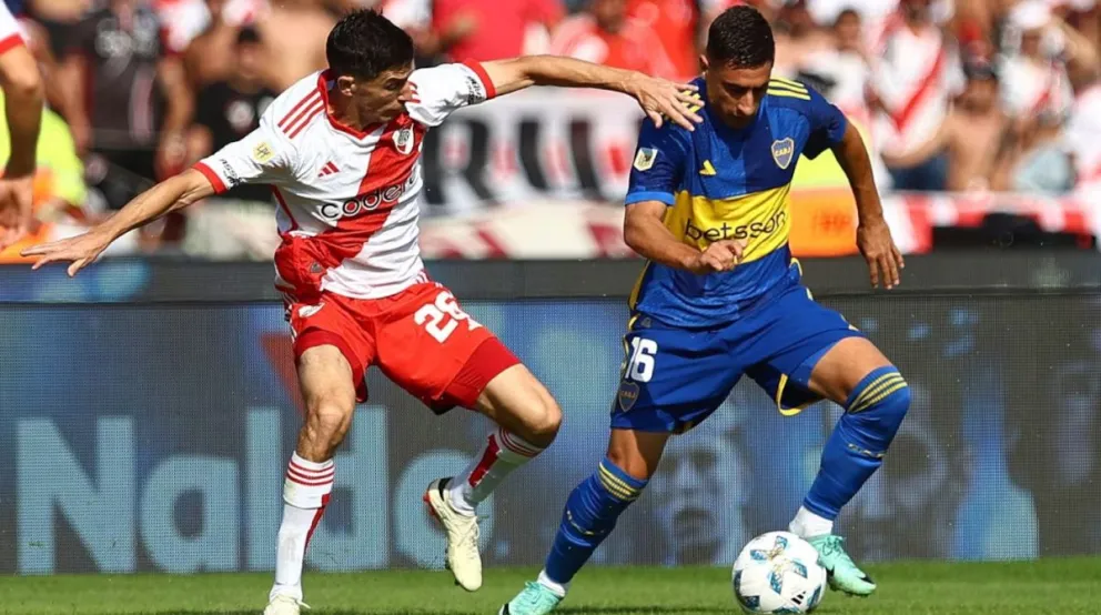 Cómo sería la Primera División en 2025, con 30 equipos en dos zonas y por qué se eliminarían los descensos en 2024