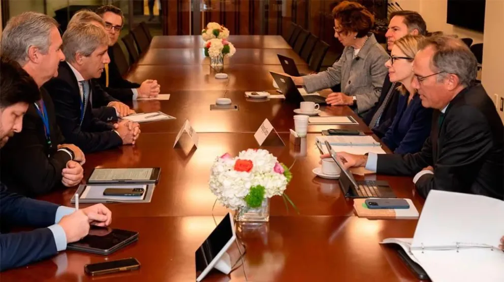 El Banco Mundial anunció que otorgará US$2000 millones a la Argentina para proyectos sociales y educación